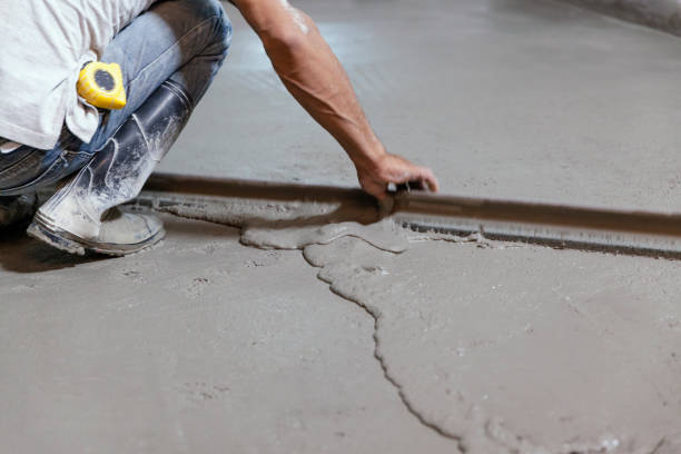 Best Concrete Sidewalk Installation  in Carefree, AZ